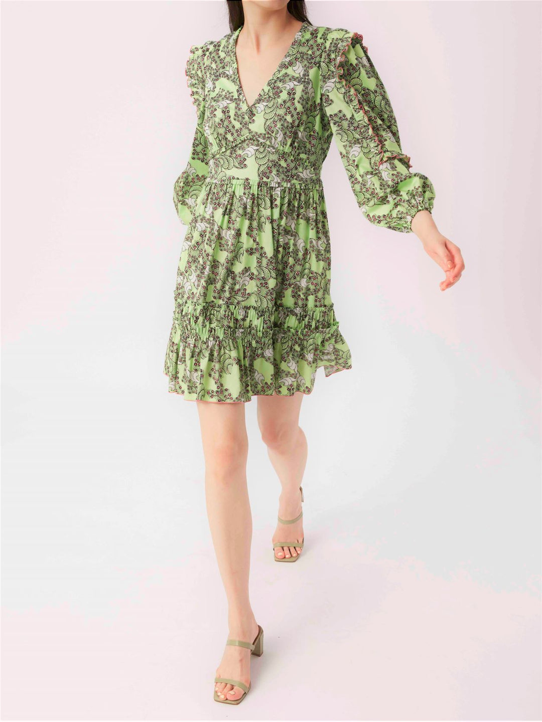 Kourtney Kleid