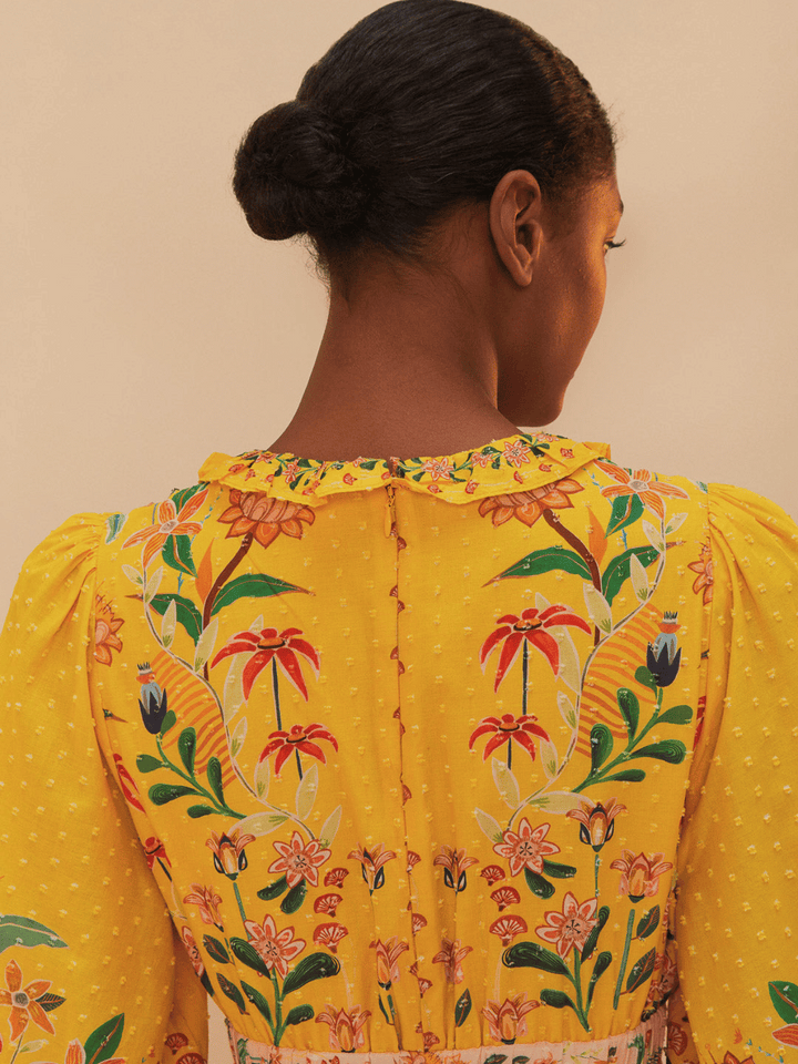 Langärmeliges Maxikleid mit Blumen
