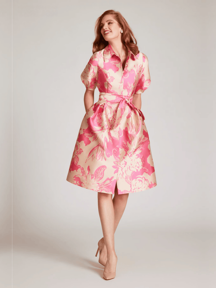 Kleid mit Puffärmeln