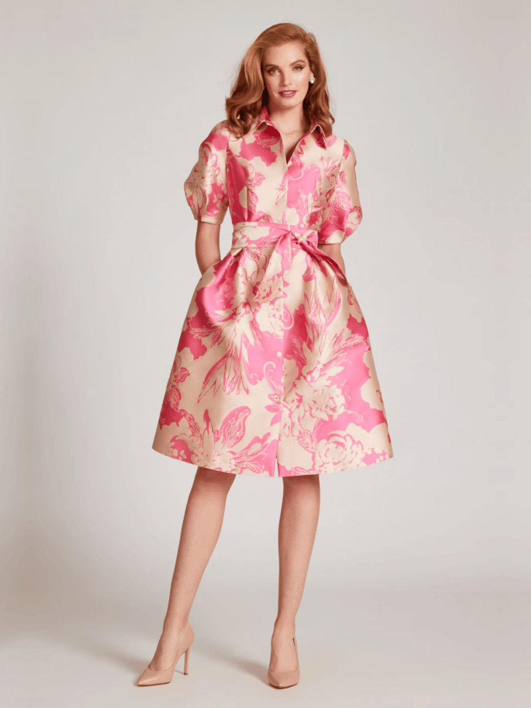 Kleid mit Puffärmeln