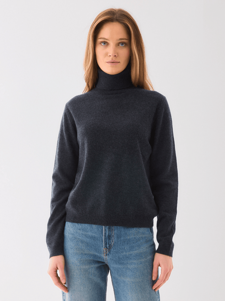 Cashmere sweater gray