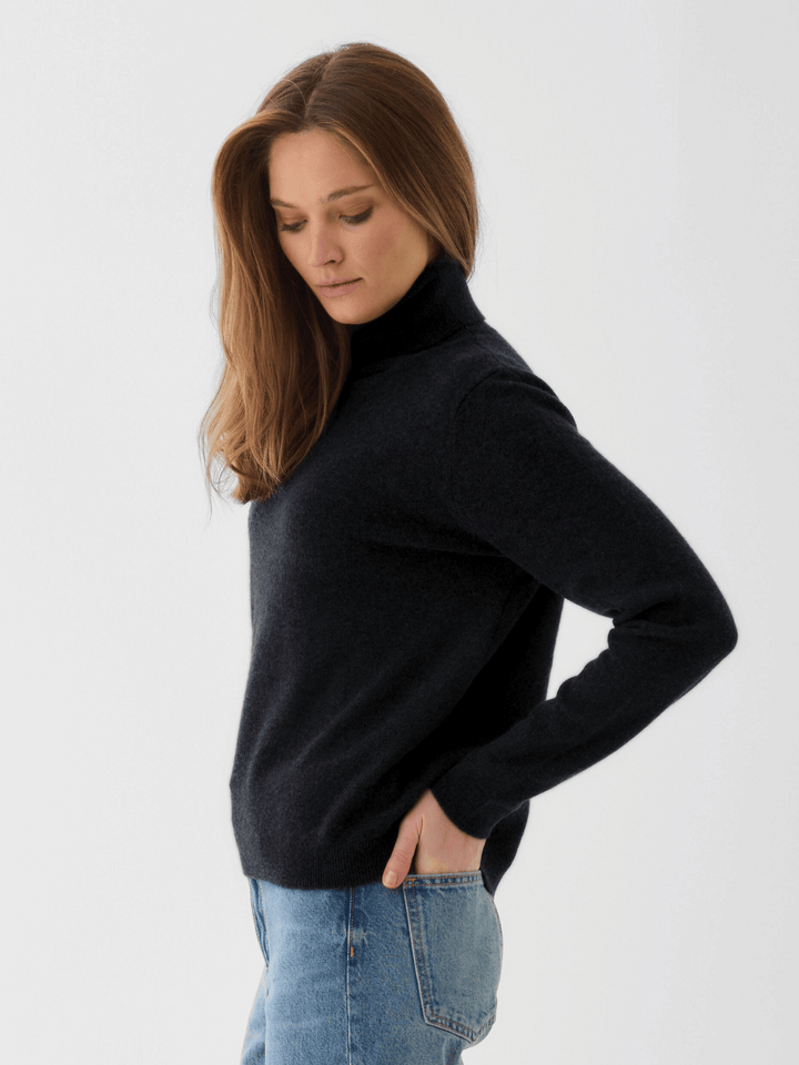 Cashmere sweater black