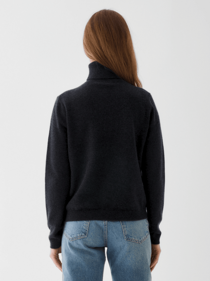 Cashmere sweater black