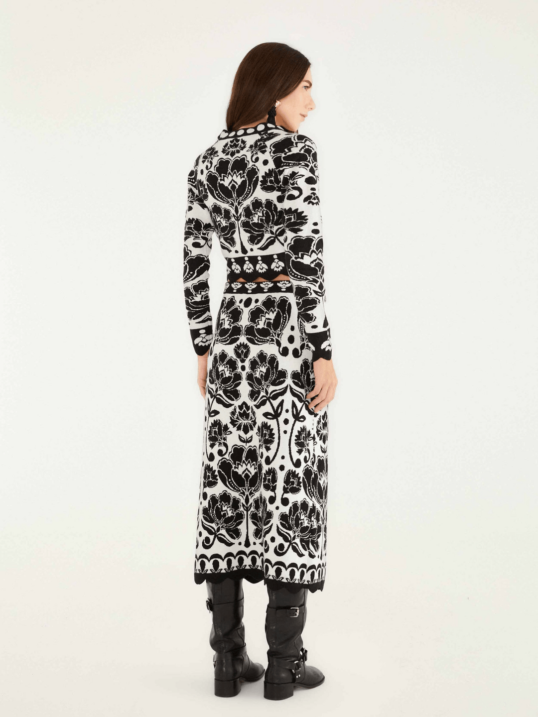 Floral Arabesque Strickrock
