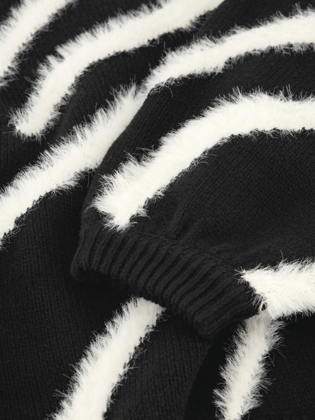 Zebra Pullover Black