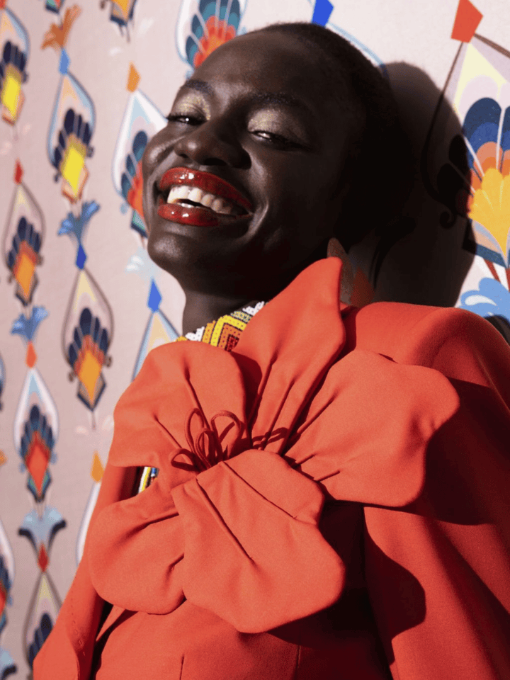 Wollblazer mit Blumenapplikation