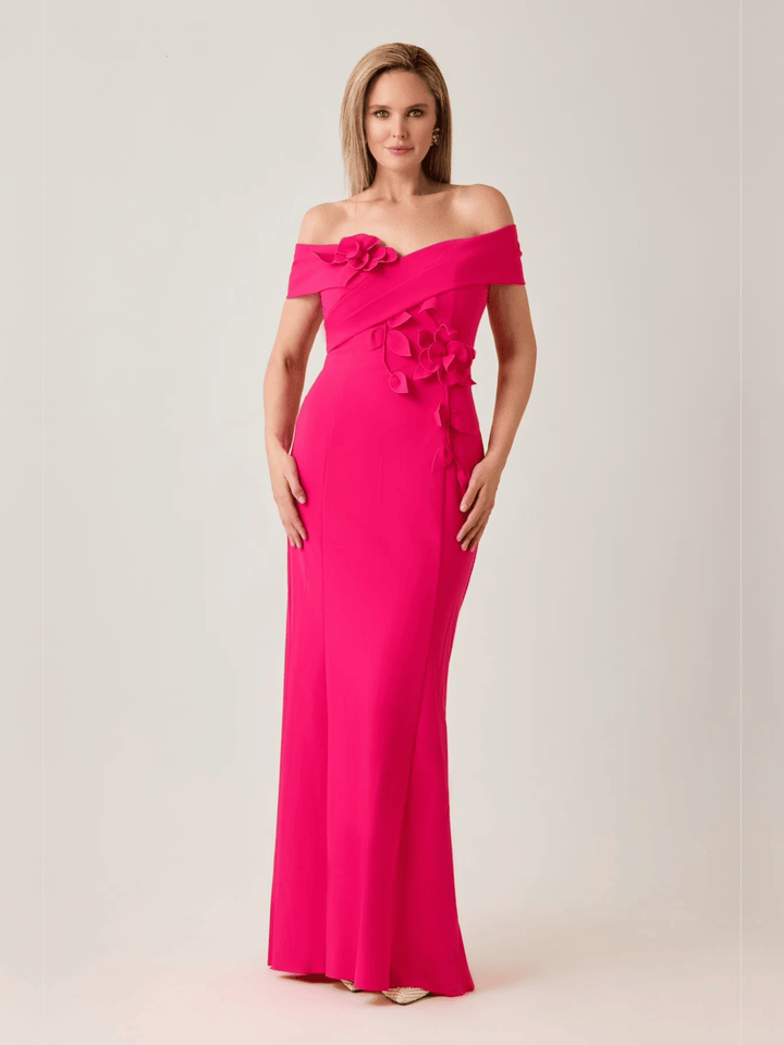 Off-Shoulder Abendkleid mit 3D-Applikationen