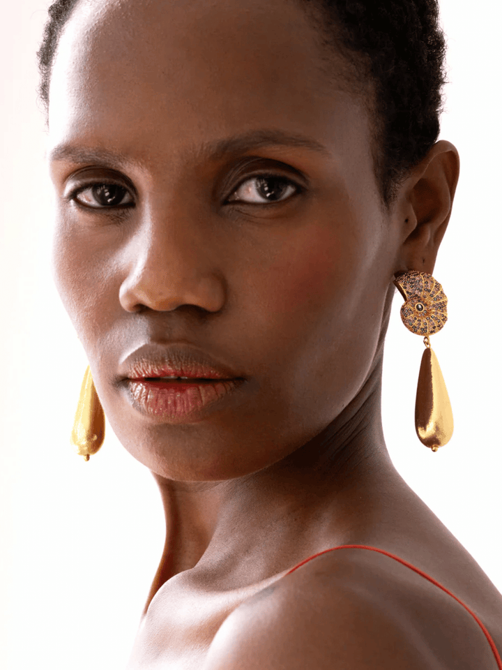 Calypso shell earrings