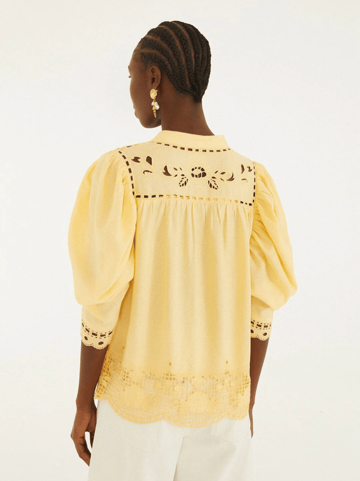 Romantic Richelieu Bluse
