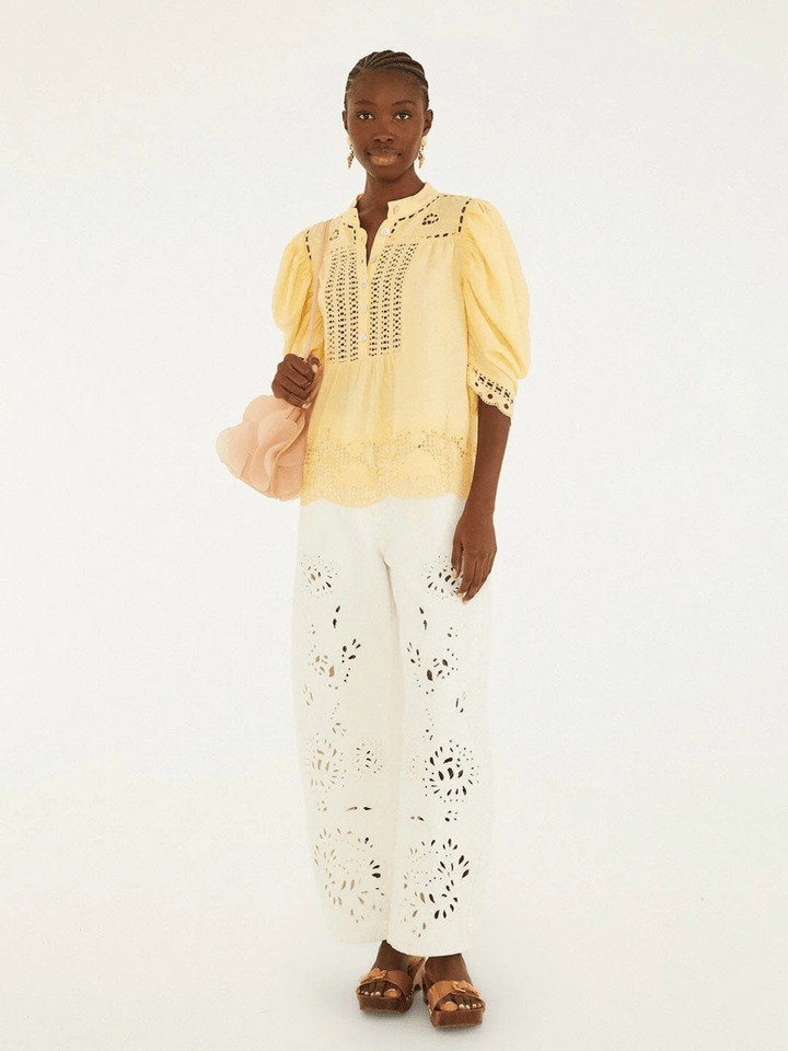 Romantic Richelieu Bluse