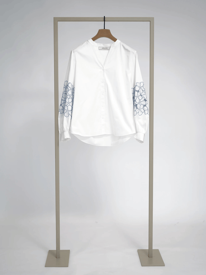 Bluse mit Blumenärmel