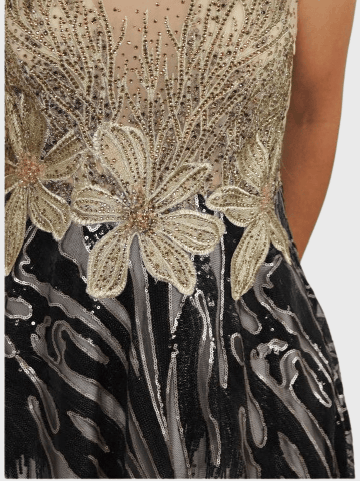 Kleid an pailette blume