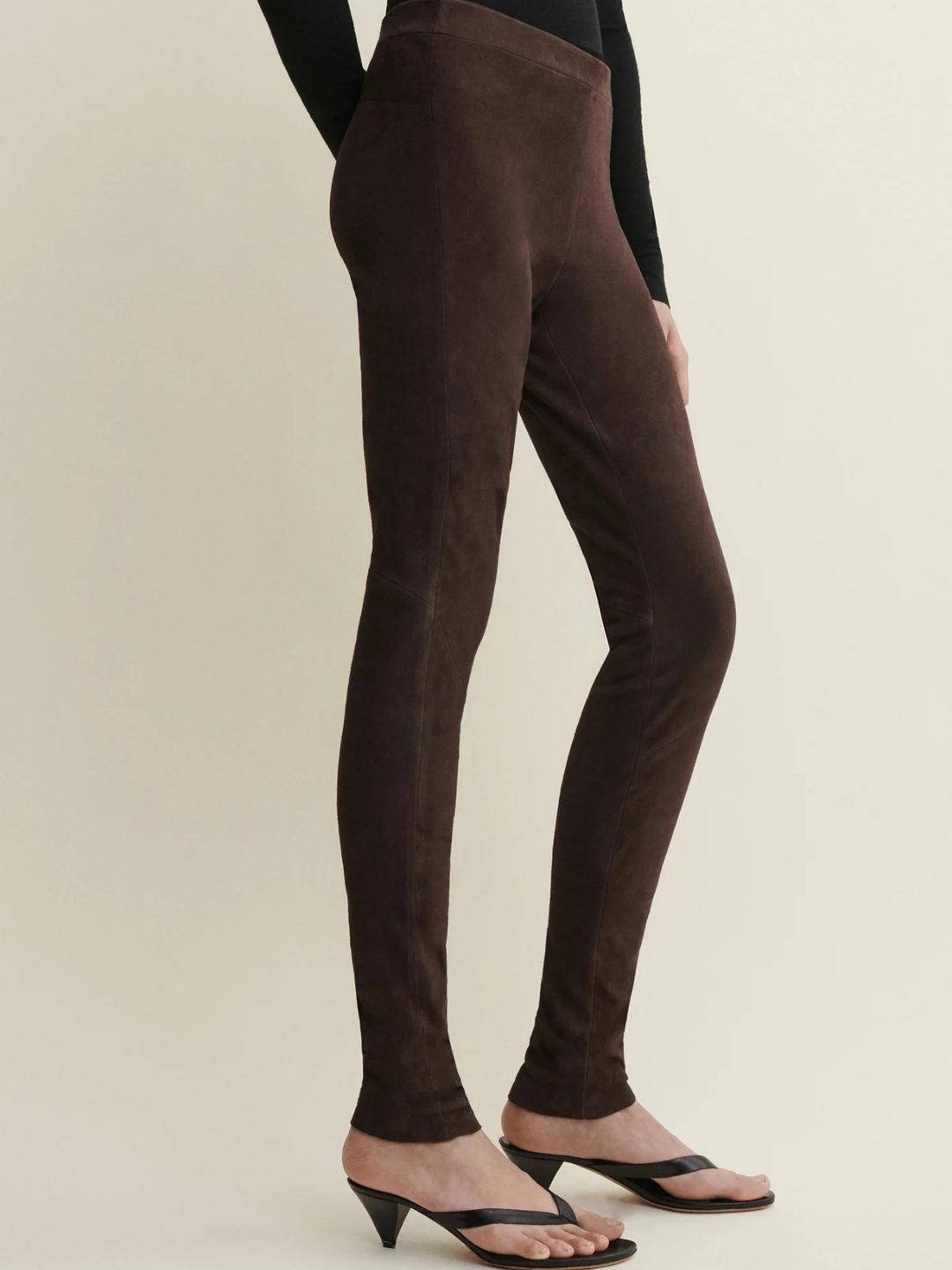 ROCHE Stretch Suede