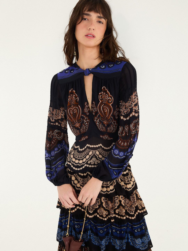 NICOLE BLACK PLEATED BLOUSE