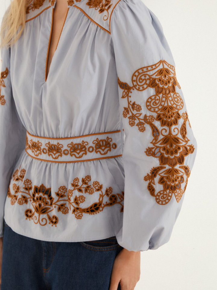 FLOWER RICHELIEU LIGHT BLUE LONG SLEEVE BLOUSE