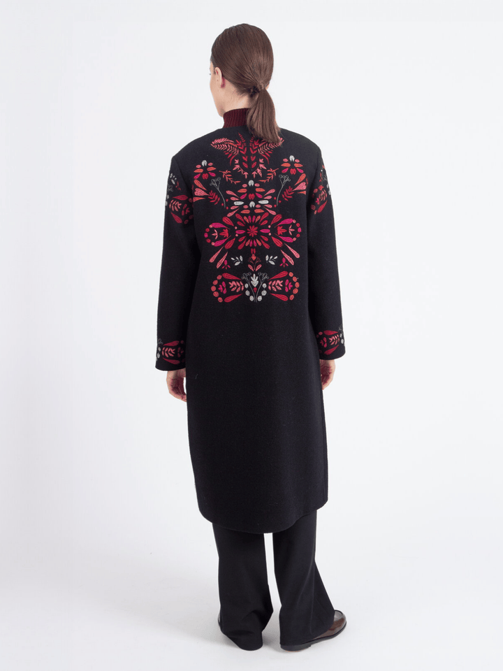 Mantel mit Stickerei